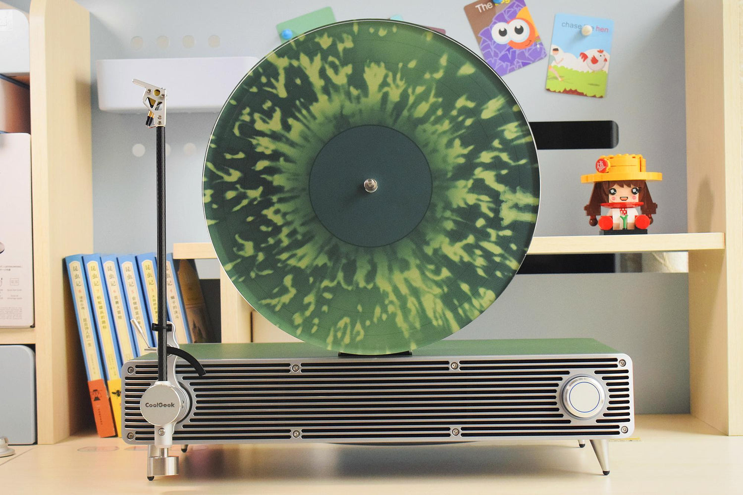 Bringing Ritual Back to Music: Experiencing the COOLGEEK VS-01 Vertical Vinyl Record Player